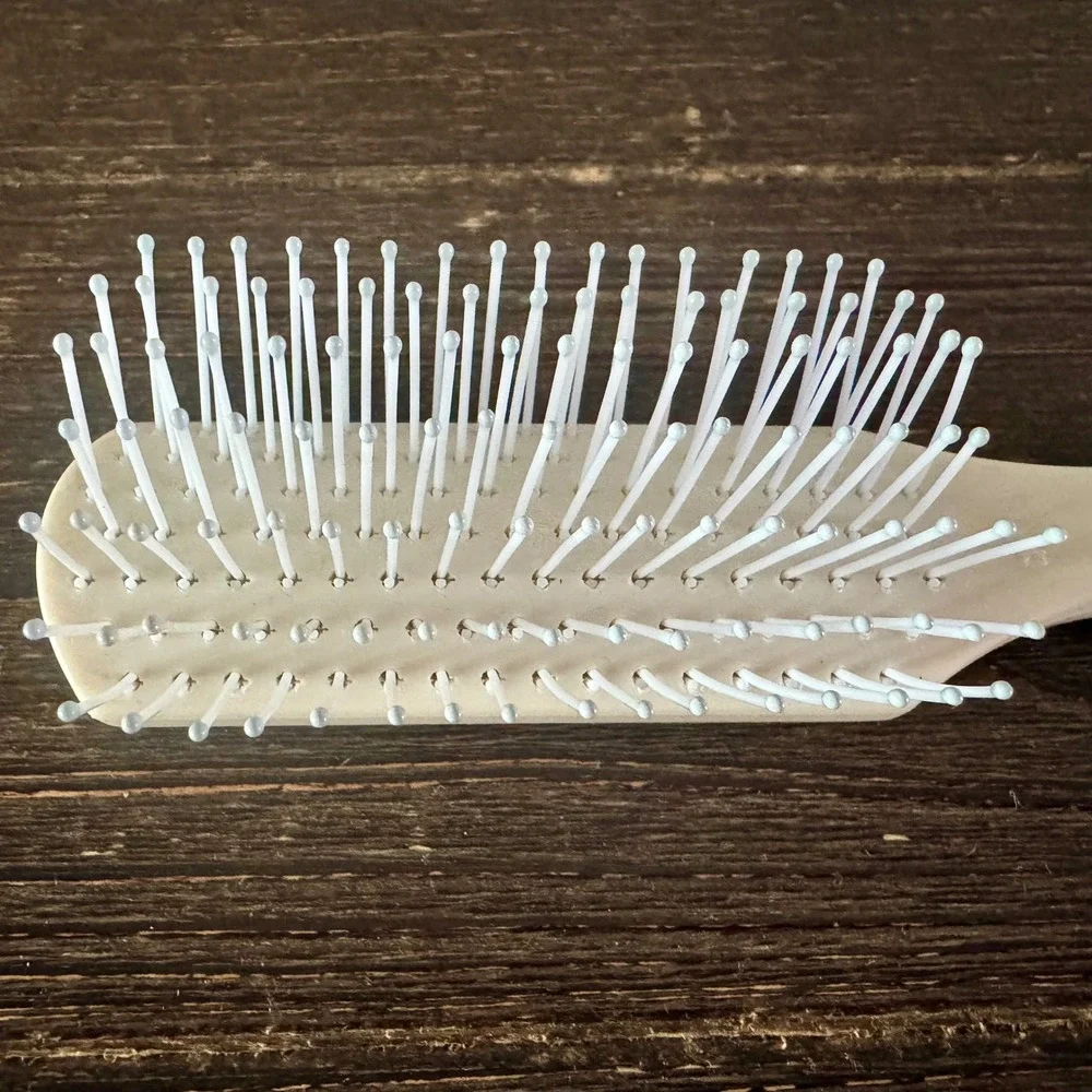 Vintage Estee Lauder Hair Brush White Plastic Ball Tipped Travel Size Small New